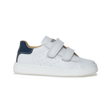 Load image into Gallery viewer, NATURINO HASSELT UNISEX LEATHER VELCRO SNEAKERS WHITE