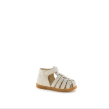 Load image into Gallery viewer, FALCOTTO WAKATOBI UNISEX FISHERMAN STYLE SANDAL MILK
