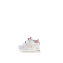 Load image into Gallery viewer, FALCOTTO SASHA GIRLS FIRST WALKER VELCRO SNEAKERS WHITE LILAC PINK
