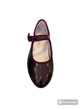 Load image into Gallery viewer, BEBERLIS 24055 GIRLS MARY JANE PATENT LEATHER BORDEAUX
