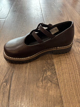 Load image into Gallery viewer, BLUBLONC BERESBROWN GIRLS DOUBLE T STRAP BROWN GRAIN DRESS SHOE
