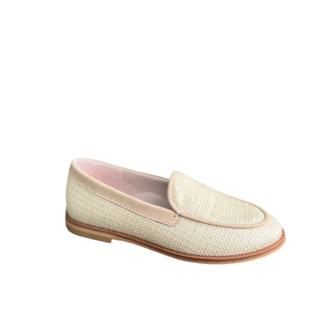 BEBERLIS 23042-B GIRLS TEXTURED LOAFER BONE